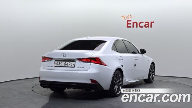 Lexus IS IS300 F-Sport - фото 1