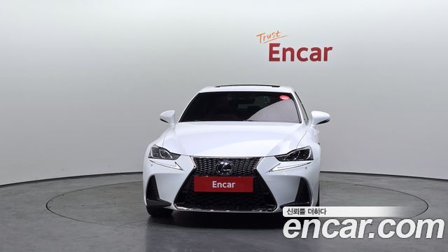 Lexus IS IS300 F-Sport - фото 2