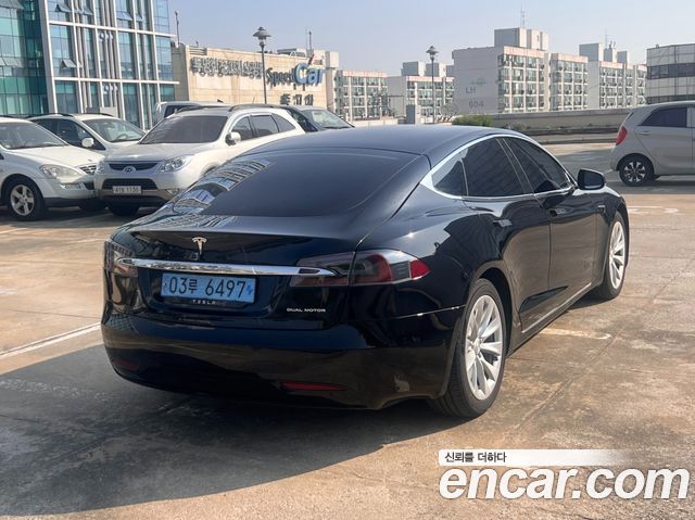 Tesla Model S Long Range - фото 3