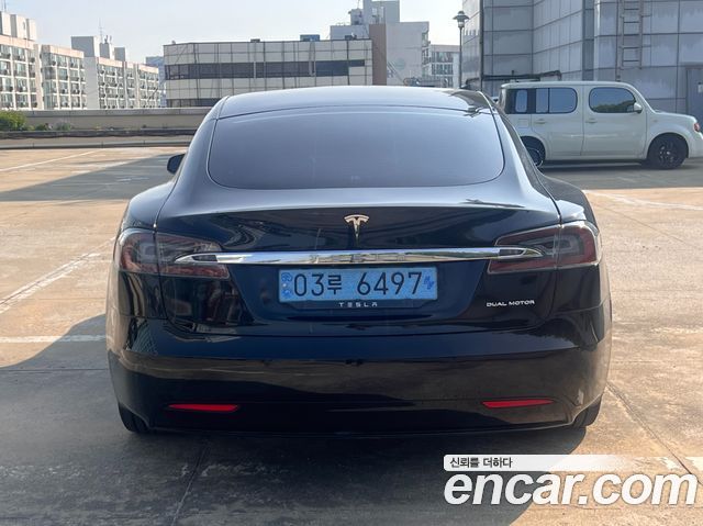 Tesla Model S Long Range - фото 4