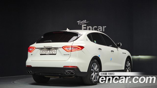 Maserati Levante 3.0 AWD - фото 1