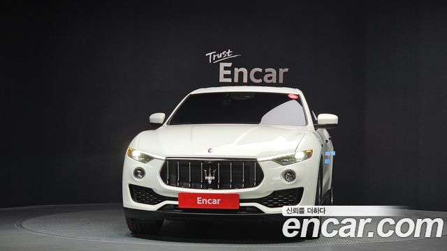 Maserati Levante 3.0 AWD - фото 2