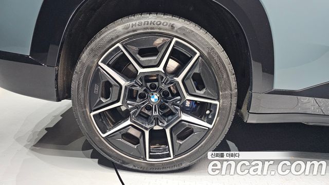 BMW XM G09 4.4 - фото 4