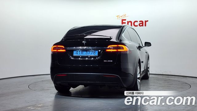Tesla Model X Performance - фото 3