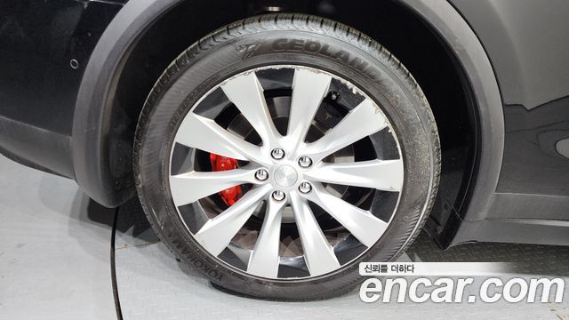 Tesla Model X Performance - фото 4