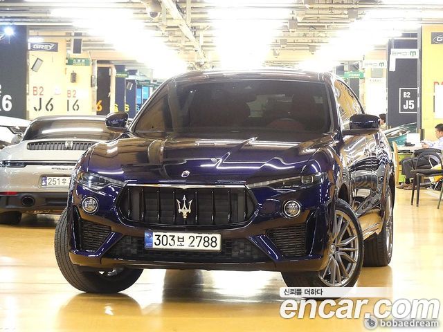 Maserati Levante 3.0 AWD GranSport - фото 2