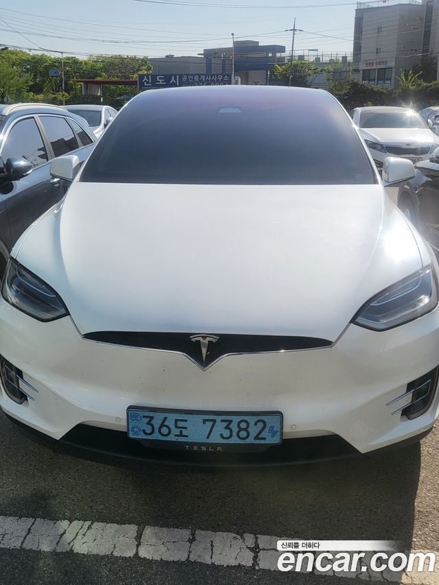 Tesla Model X 100D - фото 2