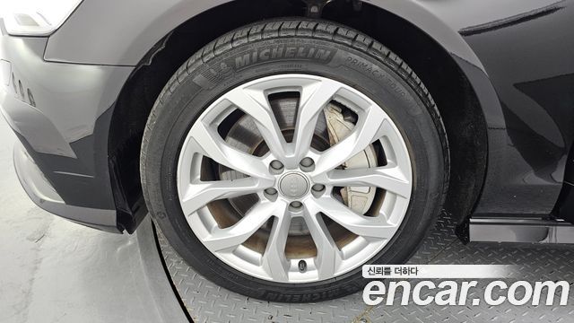 Audi A6 40 TFSI C7 - фото 4