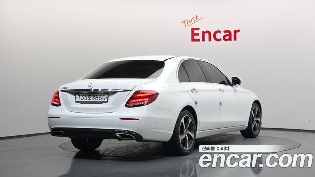 Mercedes-Benz E-Class W213 E250 Avantgarde - фото 1