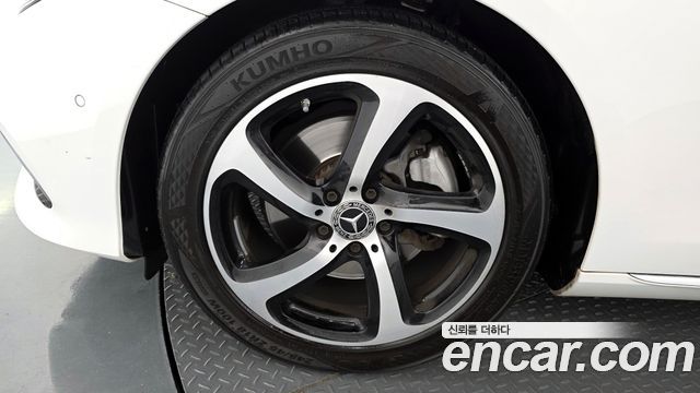 Mercedes-Benz E-Class W213 E250 Avantgarde - фото 4