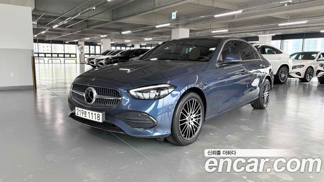 Mercedes-Benz C-Class W206 C200 Avantgarde - фото 0