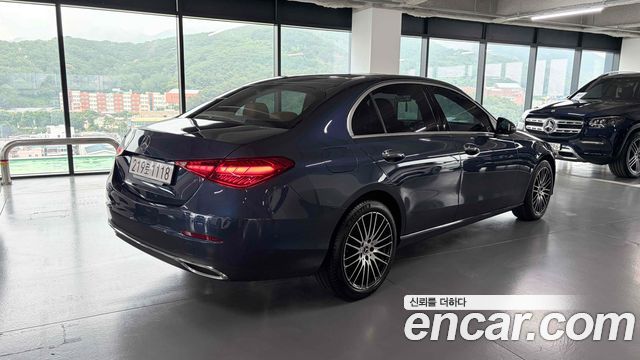 Mercedes-Benz C-Class W206 C200 Avantgarde - фото 1