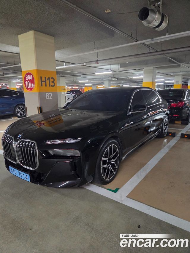 BMW i7 G70 eDrive 50 M Sport - фото 1