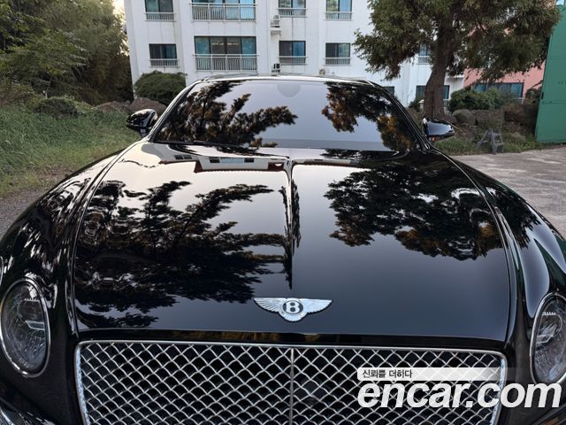 Bentley Continental GT 4.0 GT - фото 4
