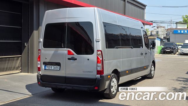 Renault Samsung Master 2.3 15-Seater - фото 1