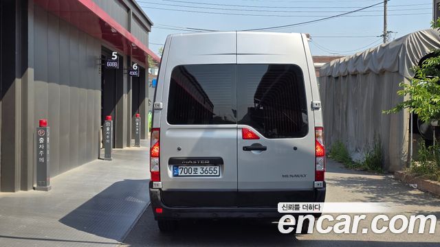 Renault Samsung Master 2.3 15-Seater - фото 3