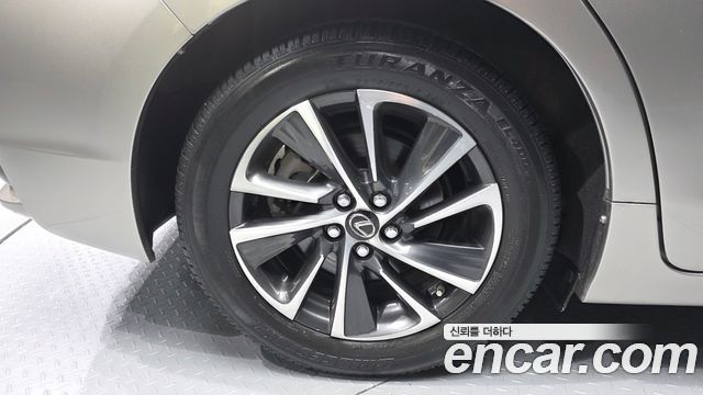 Lexus CT200h 1.8 Supreme ZWA10 - фото 4