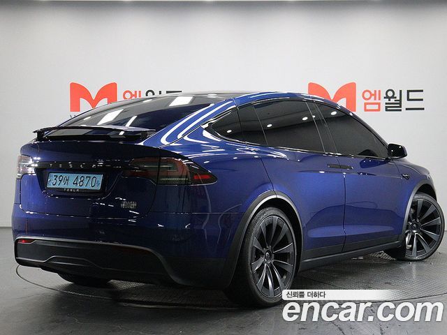 Tesla Model X Plaid - фото 3