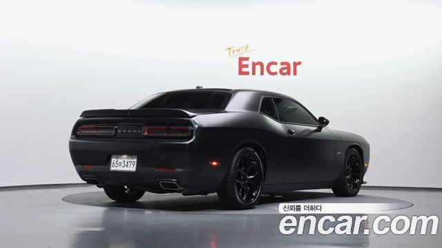 Dodge Challenger 5.7 - фото 1