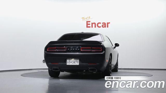 Dodge Challenger 5.7 - фото 3