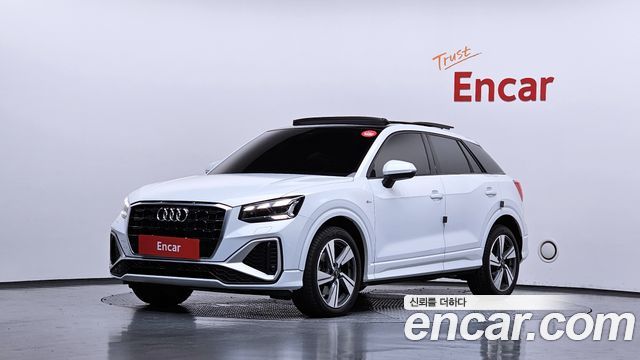 Audi Q2 35 TDI Premium - фото 0