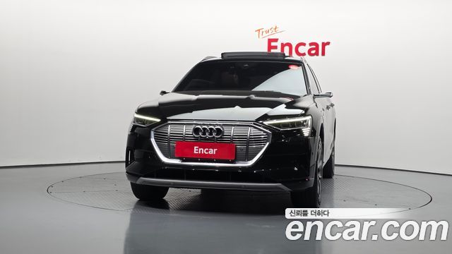 Audi e-tron 55 Quattro - фото 2