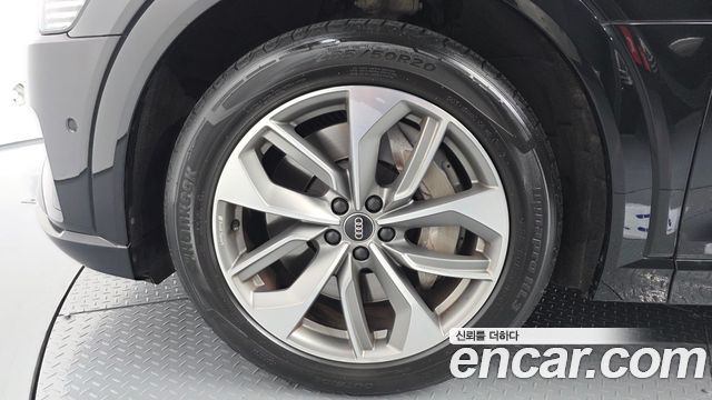 Audi e-tron 55 Quattro - фото 4