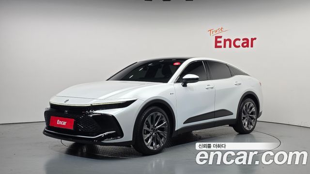 Toyota Crown 2.5 4WD Hybrid - фото 0