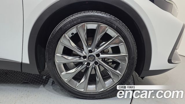 Toyota Crown 2.5 4WD Hybrid - фото 4