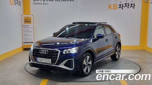 Audi Q2 35 TDI Premium - фото 0