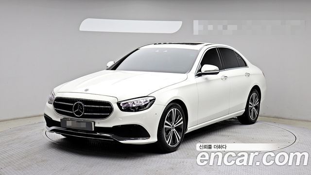 Mercedes-Benz E-Class W213 E250 Avantgarde - фото 0