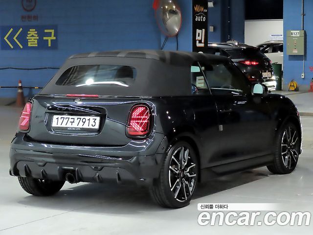 Mini Cooper Convertible 4-го поколения JCW - фото 1