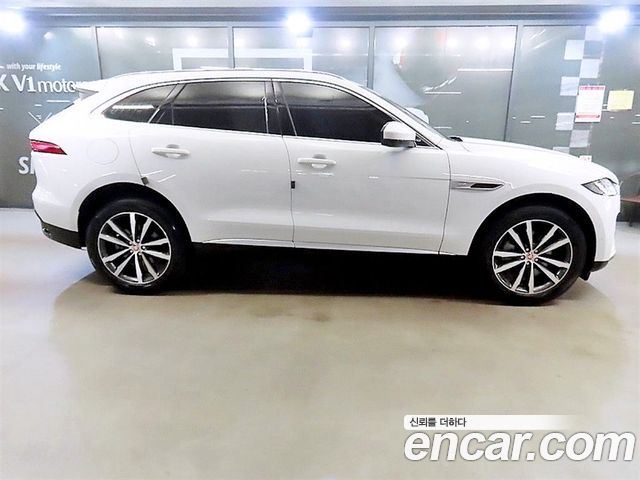 Jaguar F-PACE D200 SE - фото 2