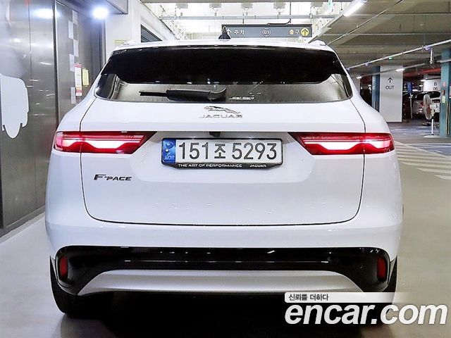 Jaguar F-PACE D200 SE - фото 4