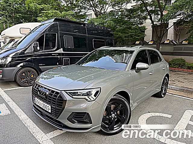Audi Q3 F3 35 TDI Premium - фото 0