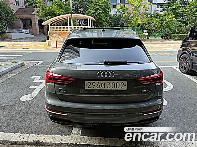Audi Q3 F3 35 TDI Premium - фото 3