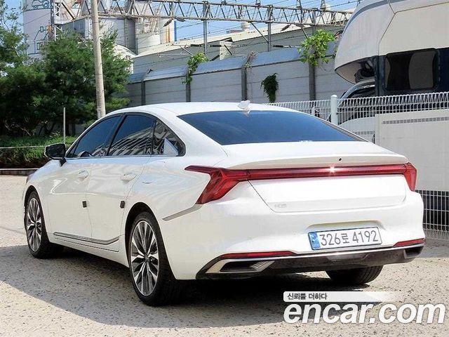 Kia K8 2.5 Gasoline 2WD Signature - фото 1