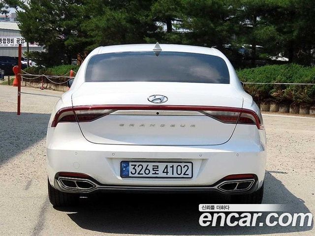 Hyundai Grandeur Новый IG 2.5 Calligraphy - фото 3