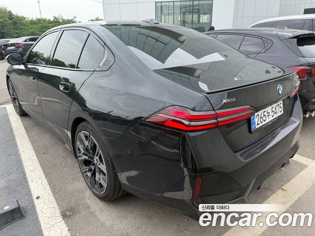 BMW 5-Series G60 530i xDrive M Sport Pro Special Edition - фото 1