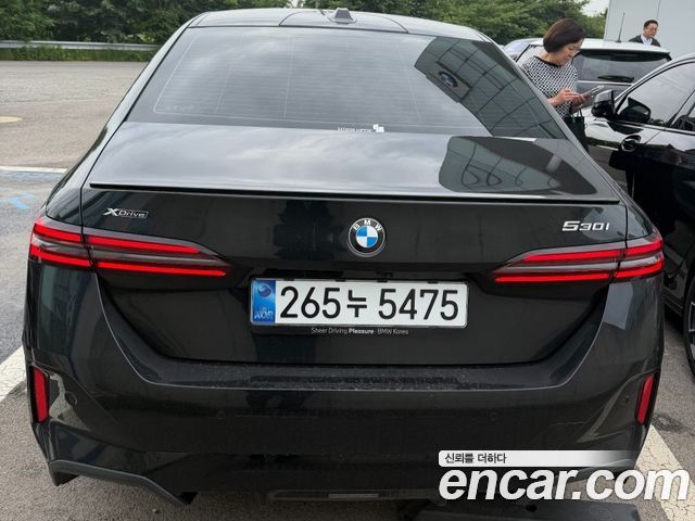 BMW 5-Series G60 530i xDrive M Sport Pro Special Edition - фото 3