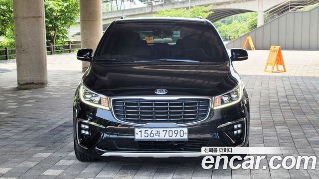 Kia Carnival Новый Gasoline 9-Seater Noblesse Special - фото 0