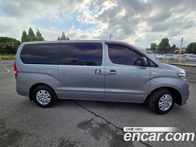 Hyundai Starex Новый Van 5-Seater Smart - фото 4