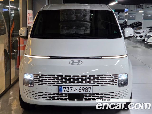 Hyundai Staria HEV 1.6 Tourer 11-Seater Modern - фото 3