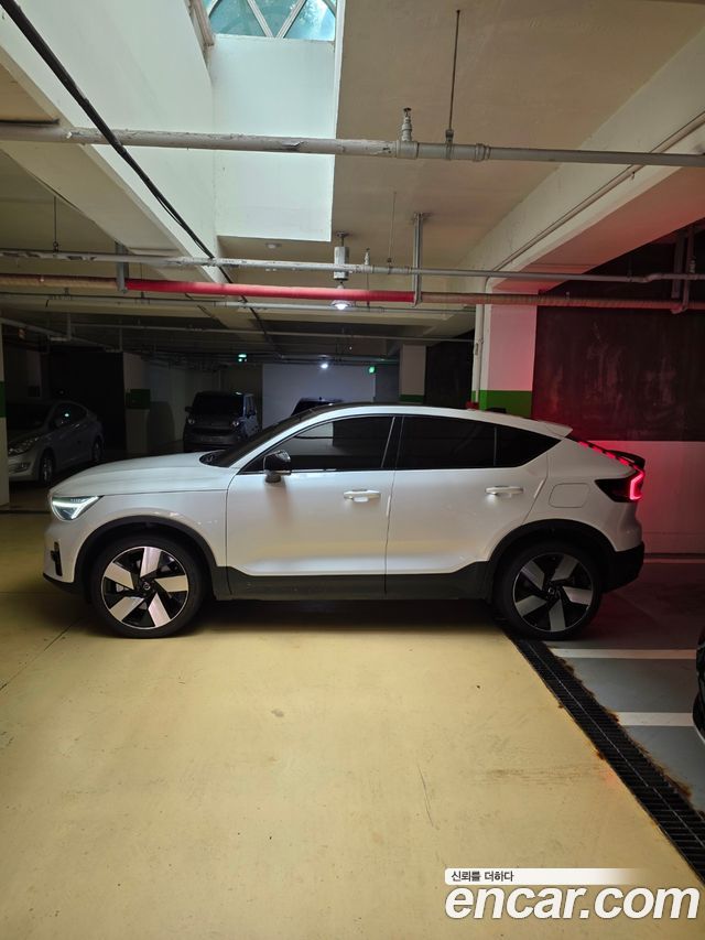 Volvo C40 Twin Ultimate - фото 4