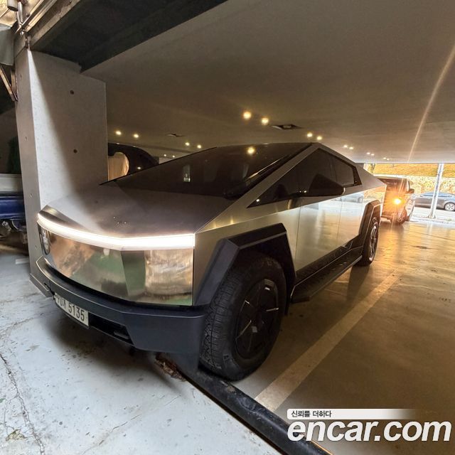 Tesla Cybertruck AWD - фото 3