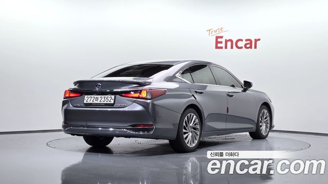 Lexus ES 7-го поколения Luxury Plus - фото 0