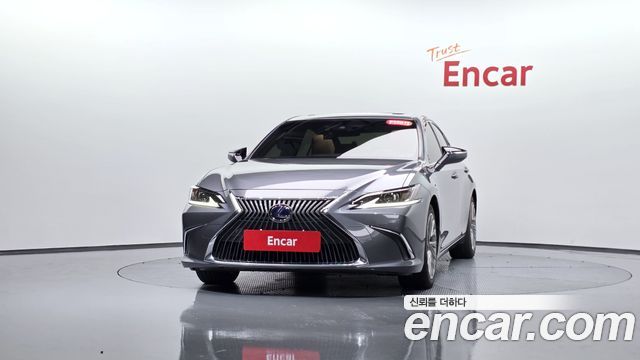 Lexus ES 7-го поколения Luxury Plus - фото 1