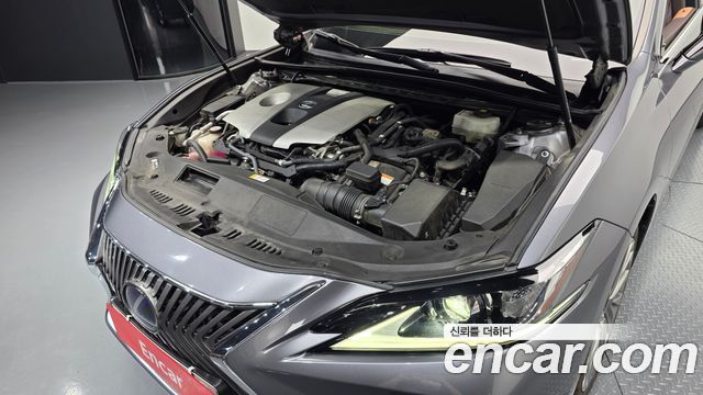 Lexus ES 7-го поколения Luxury Plus - фото 4