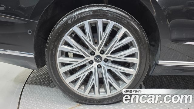 Audi A8 D5 60 TFSI Quattro LWB - фото 4