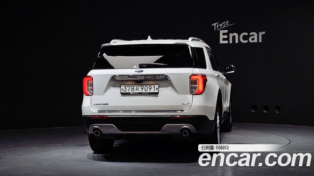 Ford Explorer 6-го поколения 2.3 LimIted 4WD - фото 3